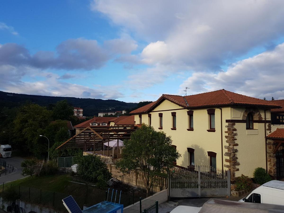 Habitación triple en caserío a 8km de Bilbao Galdácano Exterior foto