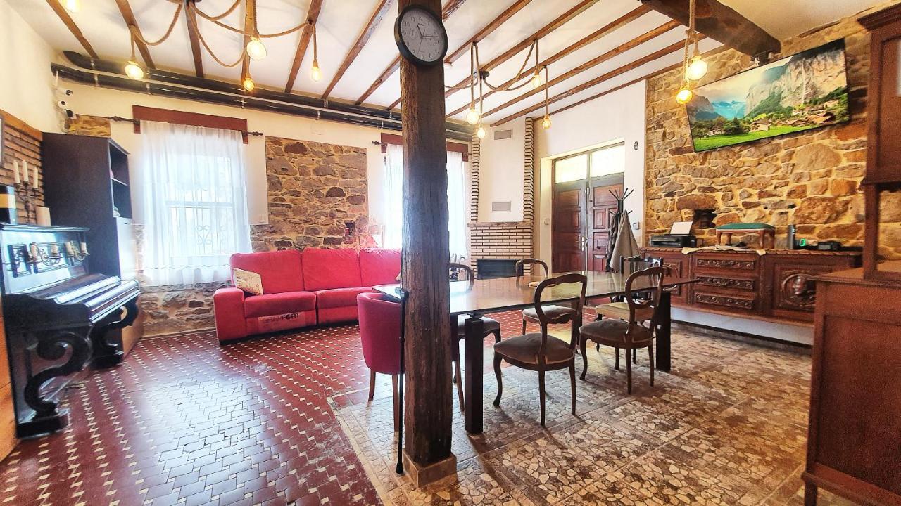 Habitación triple en caserío a 8km de Bilbao Galdácano Exterior foto