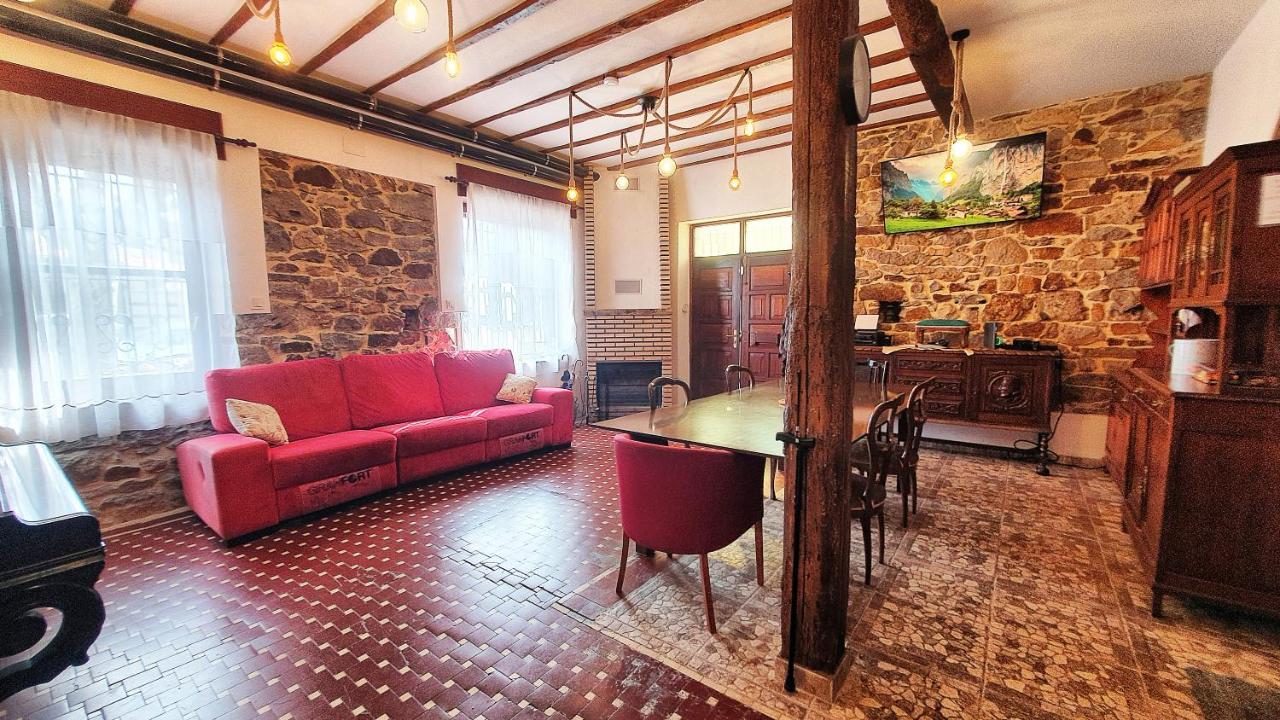 Habitación triple en caserío a 8km de Bilbao Galdácano Exterior foto