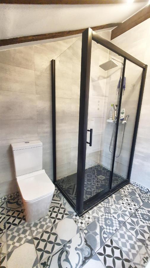 Habitación triple en caserío a 8km de Bilbao Galdácano Exterior foto