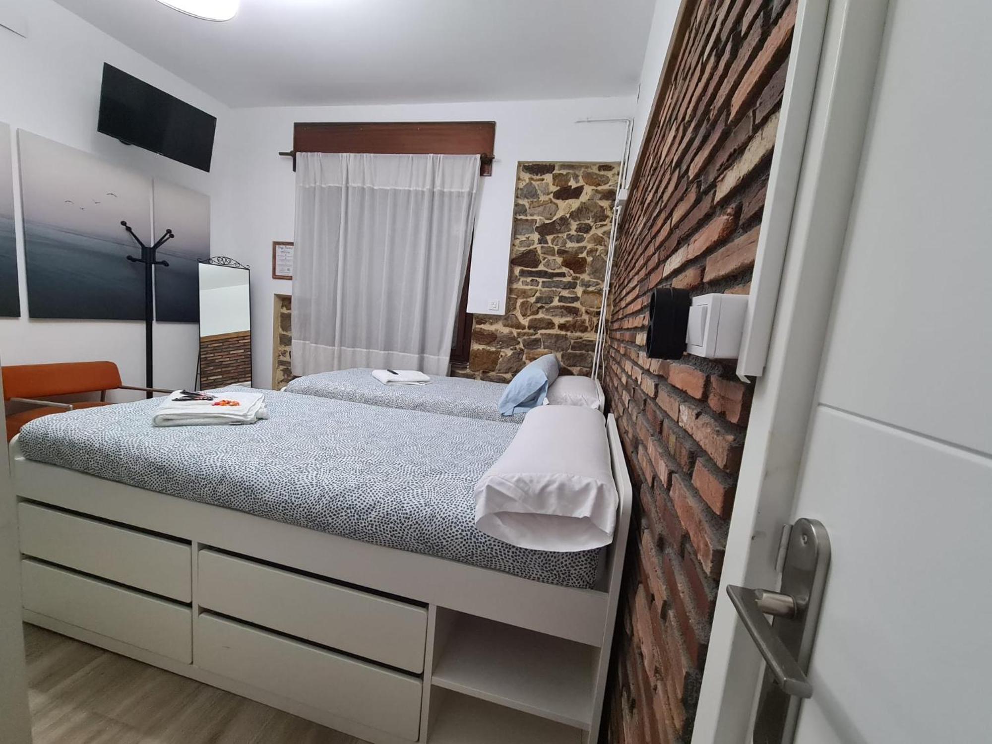 Habitación triple en caserío a 8km de Bilbao Galdácano Exterior foto
