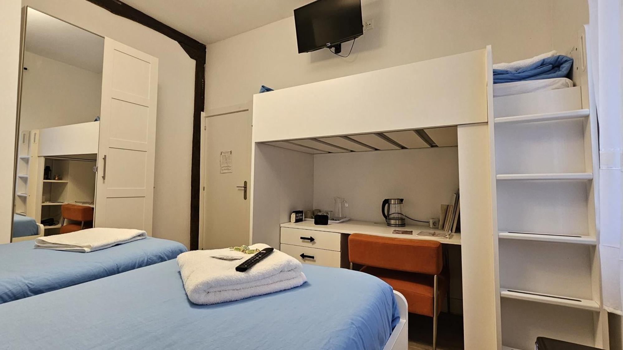 Habitación triple en caserío a 8km de Bilbao Galdácano Exterior foto
